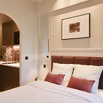 Desnouettes Suite - Duke Housing