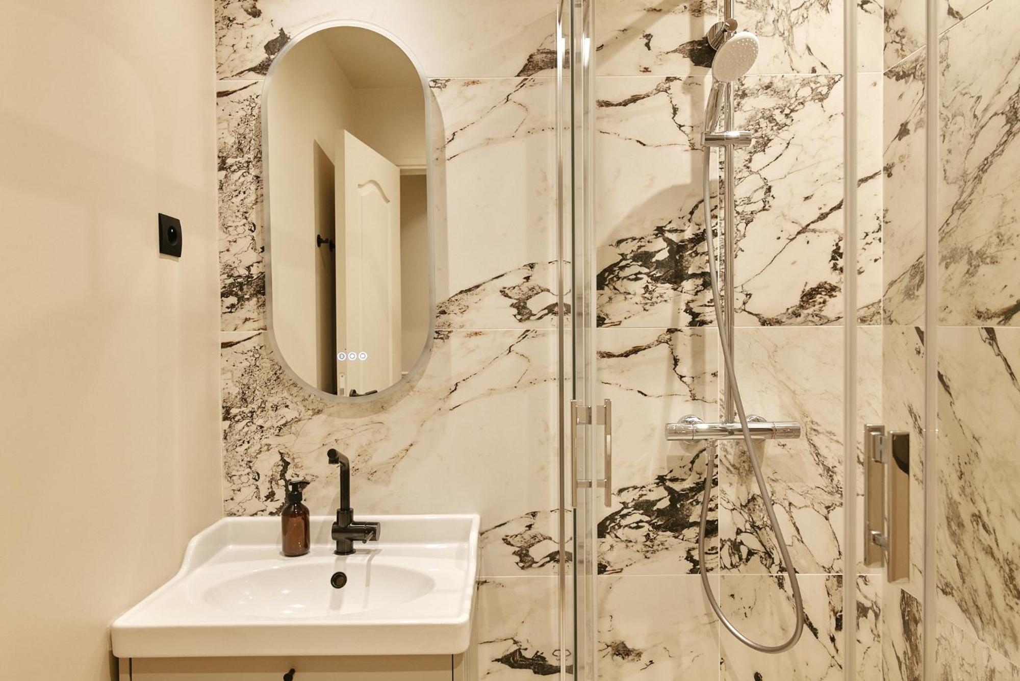 Desnouettes - Duke Housing